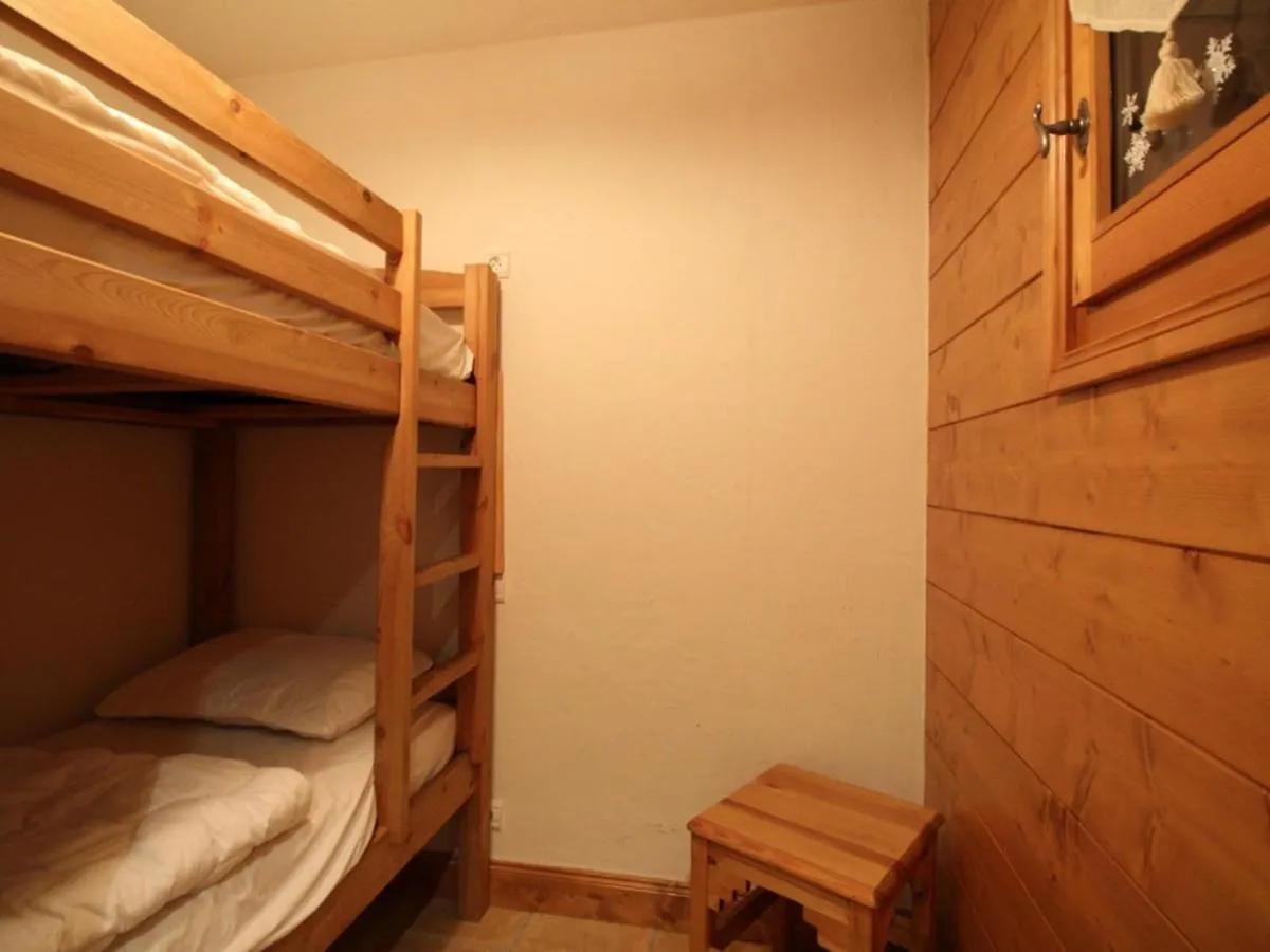 Apartment 3 Pieces Cabine Avec Parking, Pres Des Pistes Et Commerces - Fr-1-572-55 Les Carroz d'Araches France