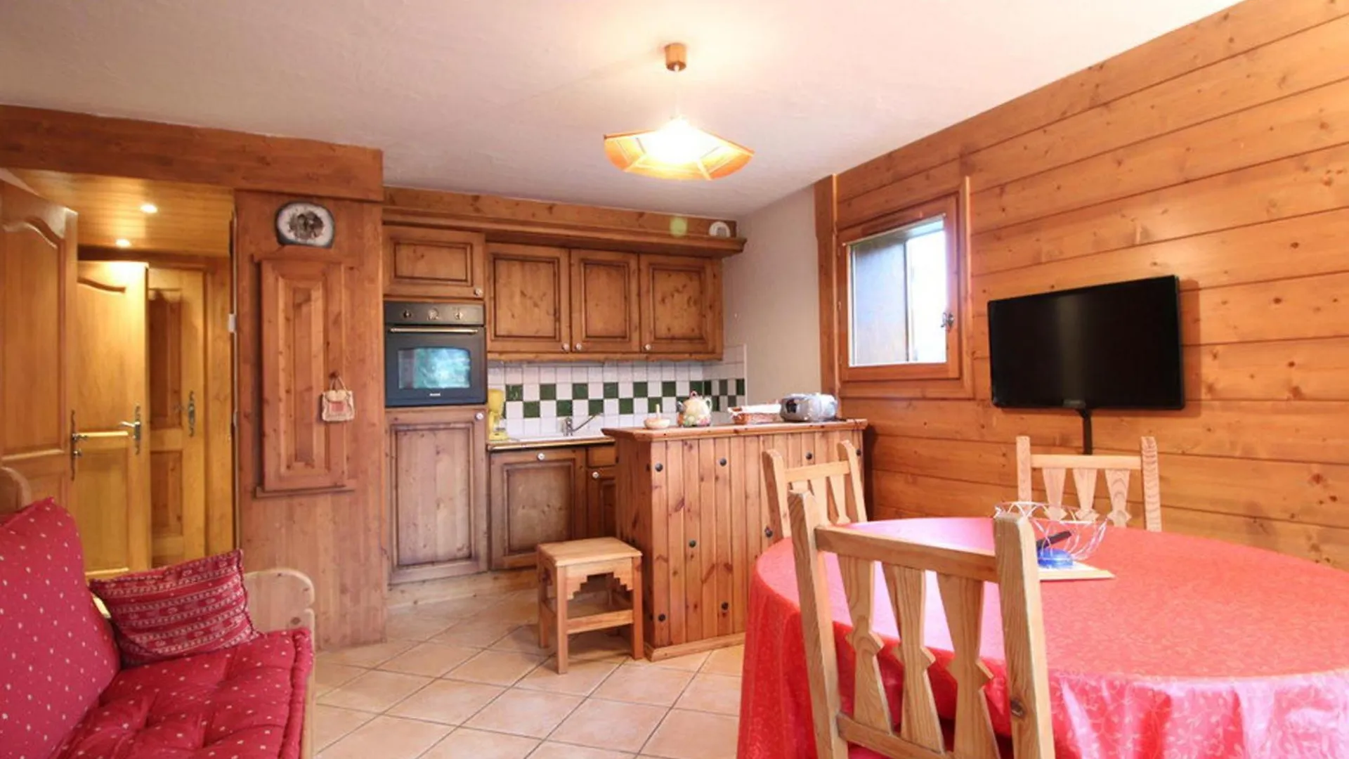 Apartment 3 Pieces Cabine Avec Parking, Pres Des Pistes Et Commerces - Fr-1-572-55 Les Carroz d'Araches